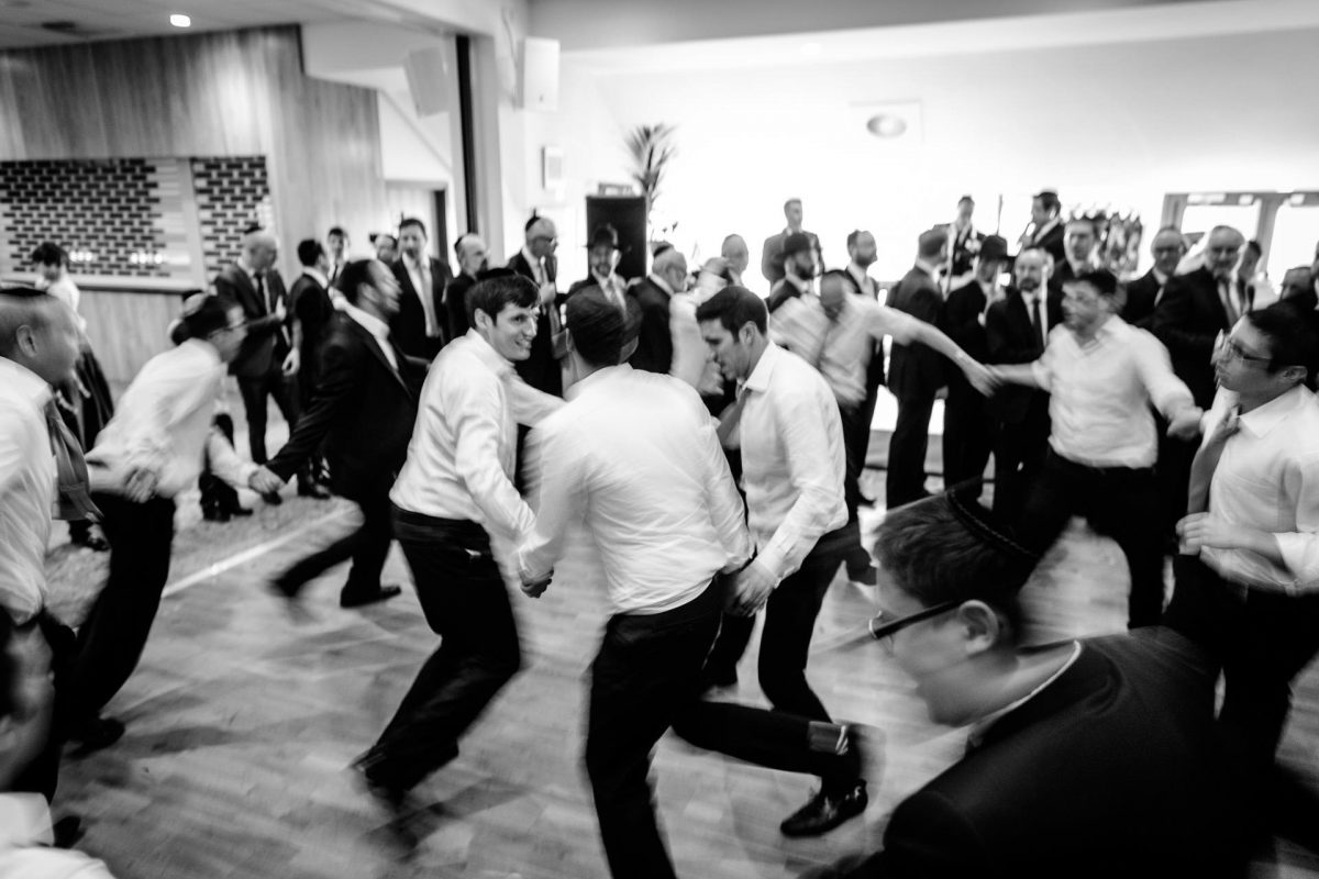 Jewish Wedding Photography men dance on the wedding party