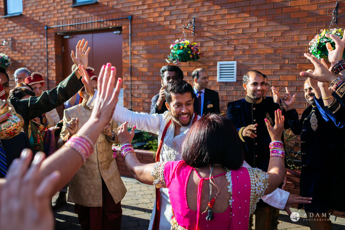 Hindu Wedding Premier Banqueting London Photos | Devina & Aakash 5