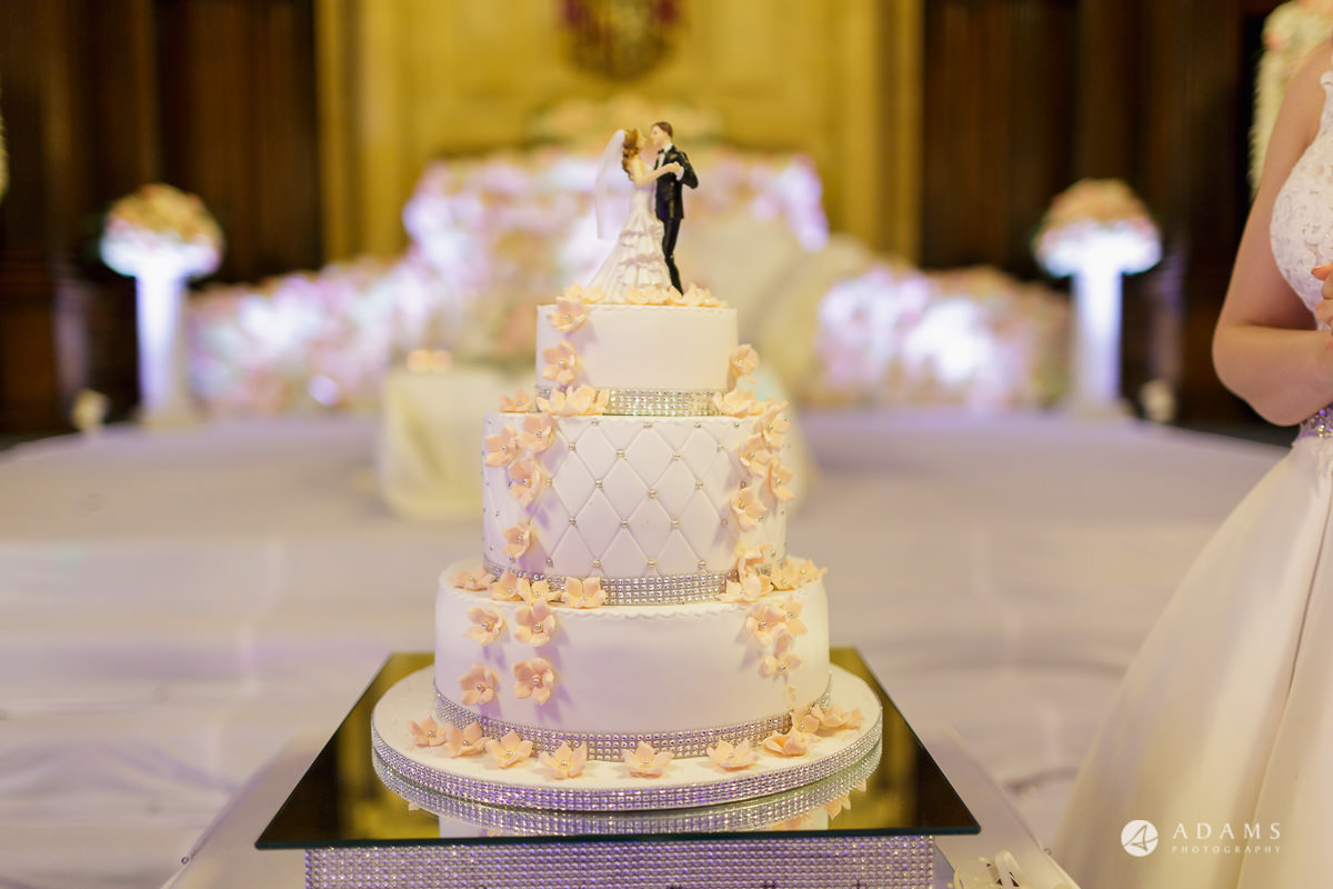 pinewood studios wedding photography wedding cake