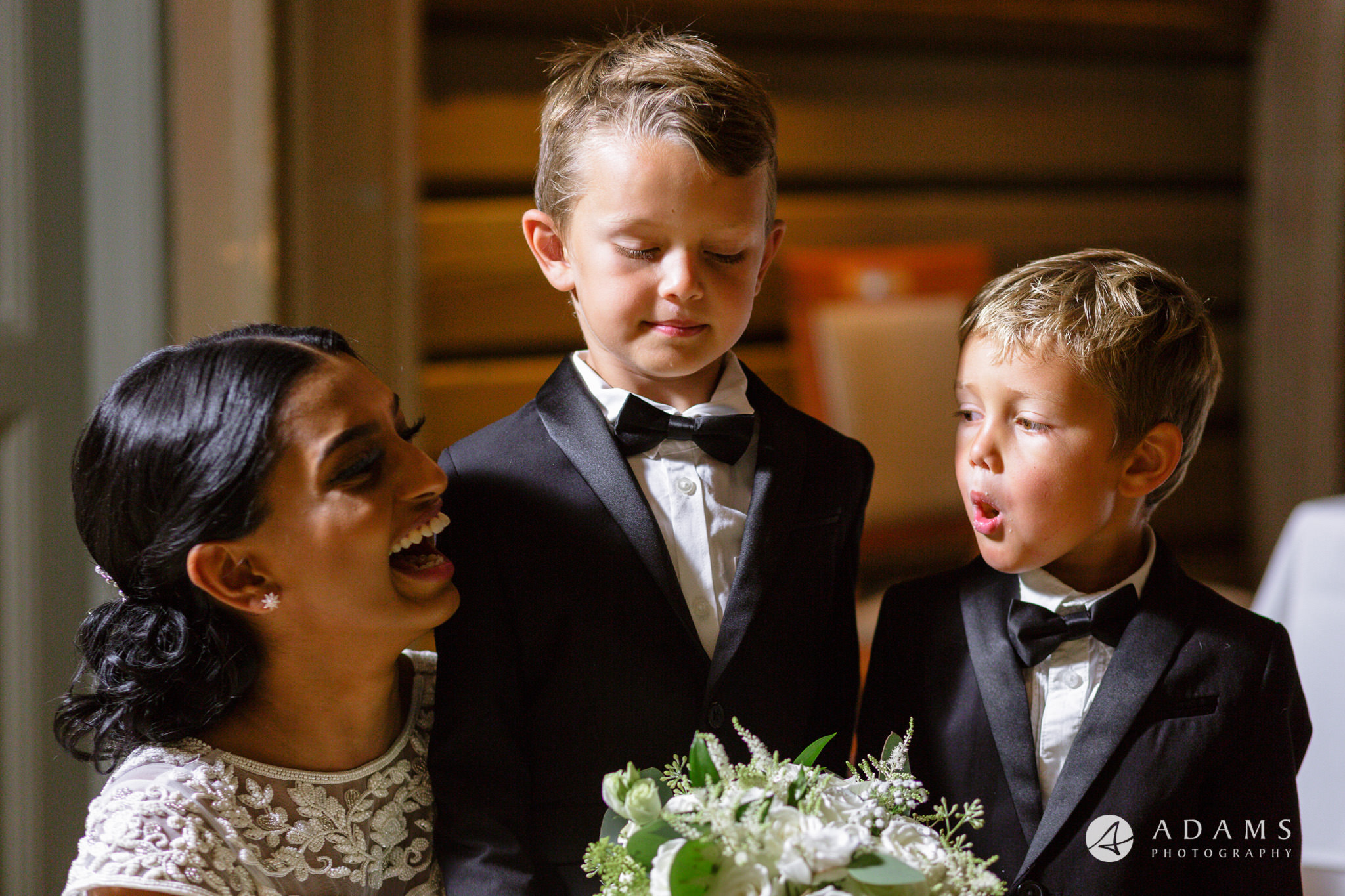 Oslo Wedding Photography kids smile and laugh