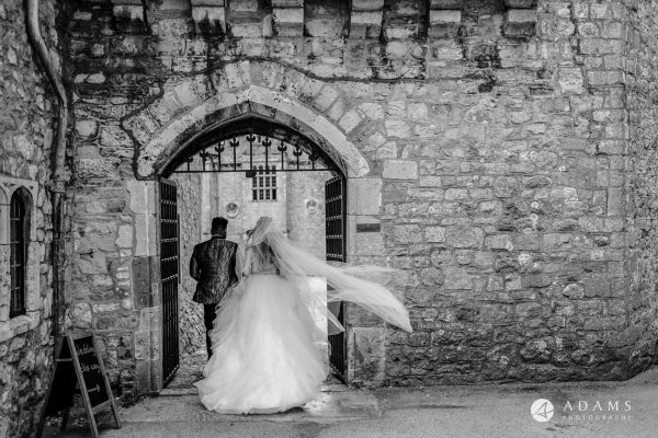st donats castle wedding the newly weds walk into the venue