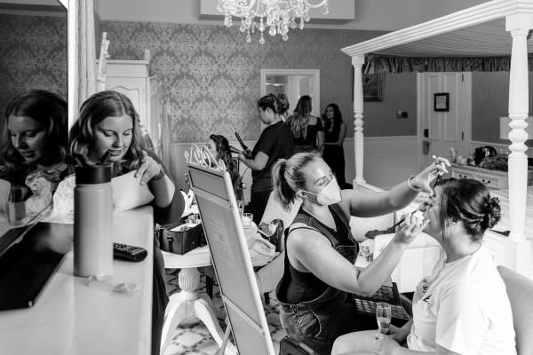 black and white photo of the bridal preparation room at Shendish Manor